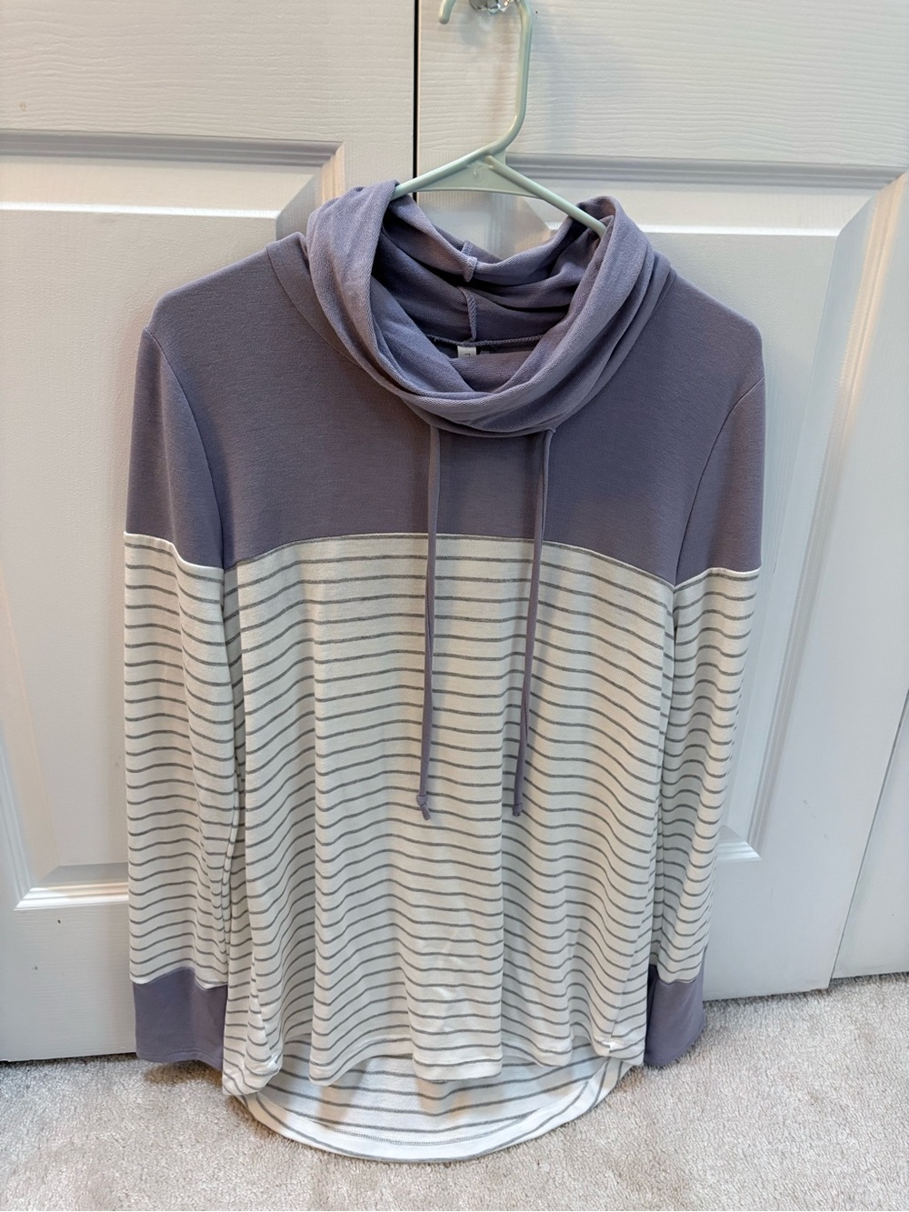 ⭐️3/$20 Mia & Tess Lavender Striped Cowl Pullover